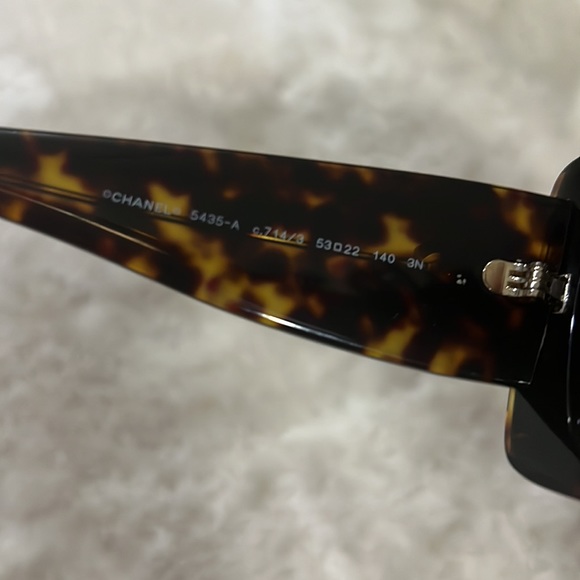 - Chanel sunglasses - Picture 3 of 6